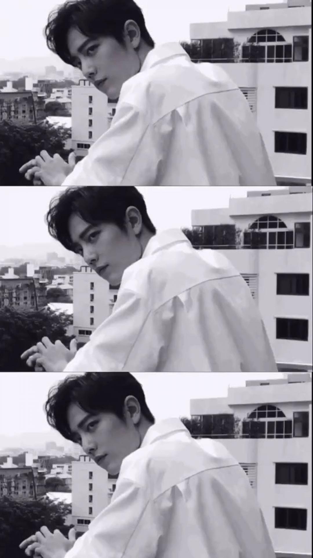 帅气男孩肖战黑白三连图