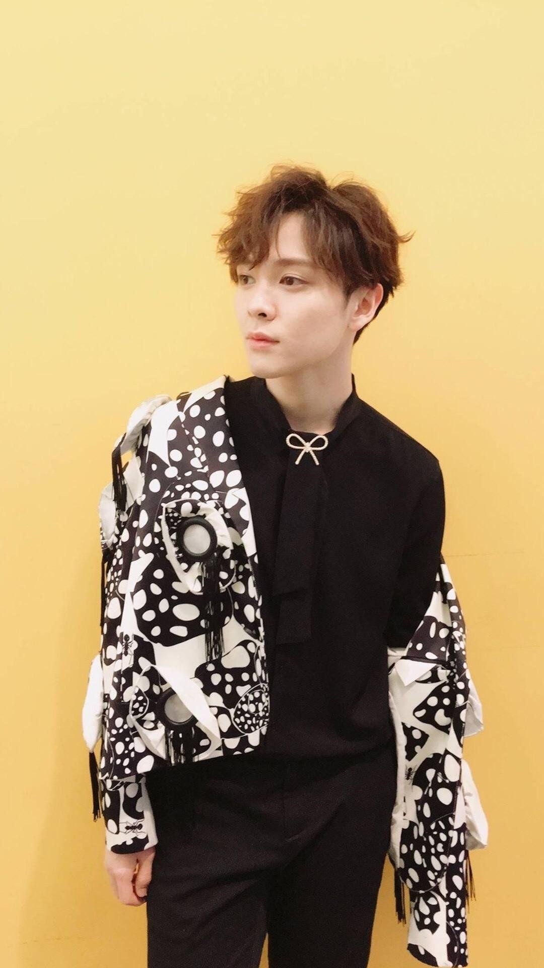 阳光大男孩尤长靖帅气写真