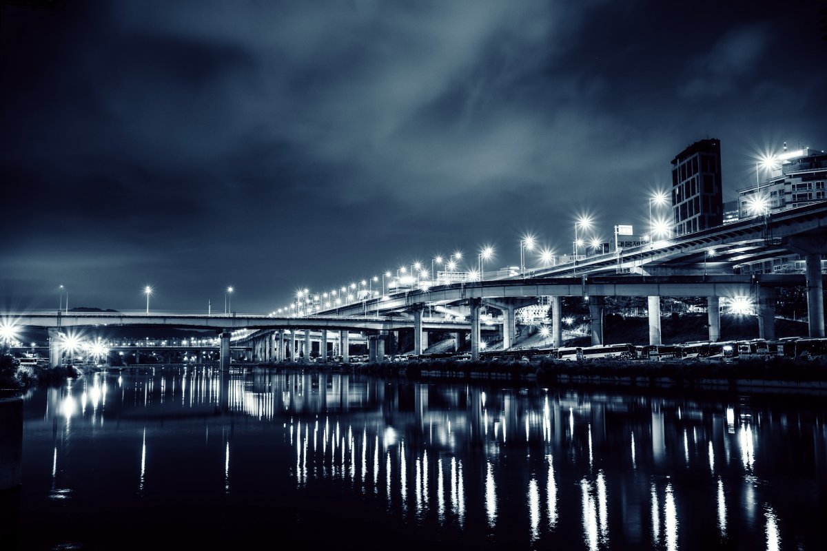 城市大橋燈光夜景圖片,高清圖片