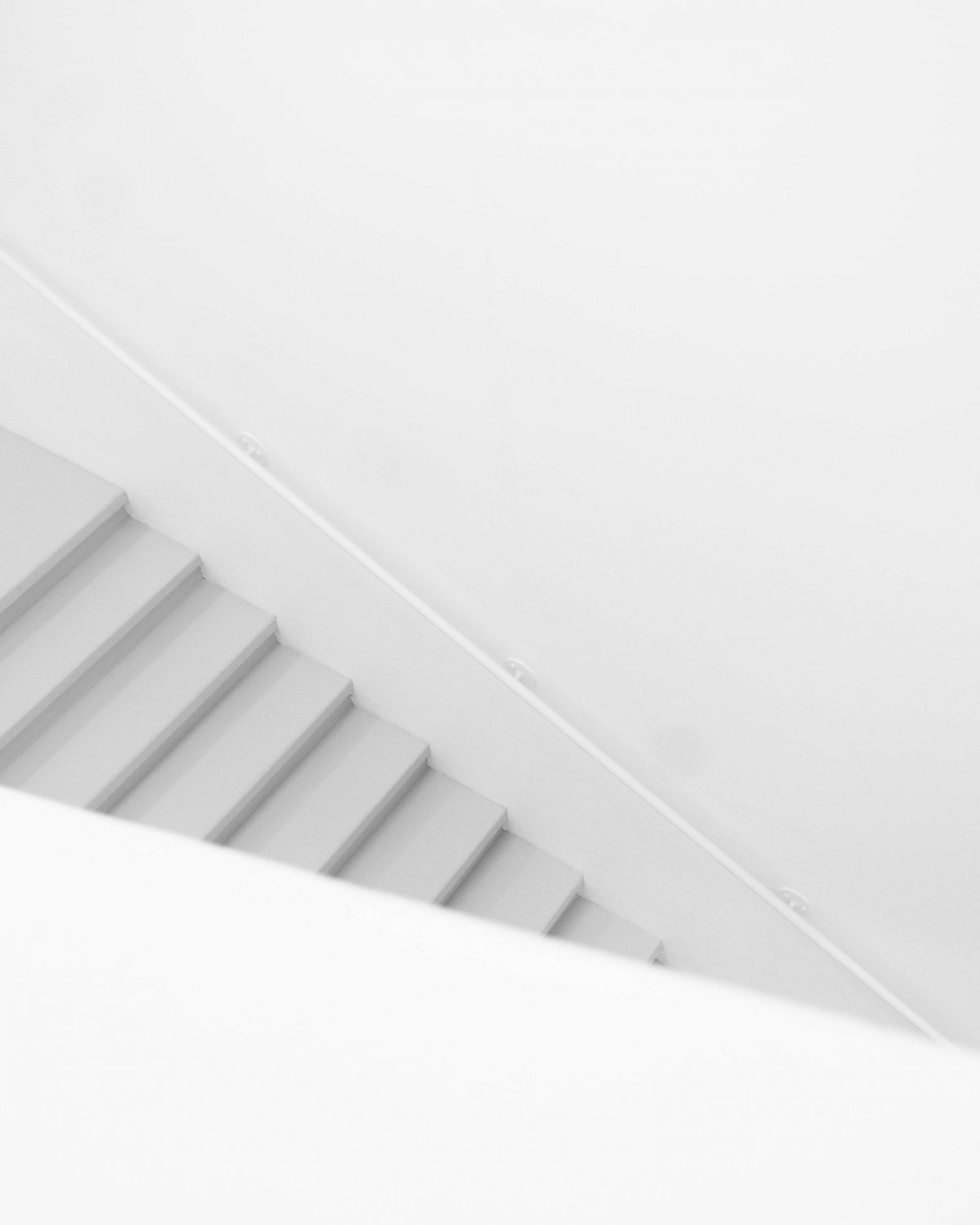 纯白色楼梯图片,高清图片