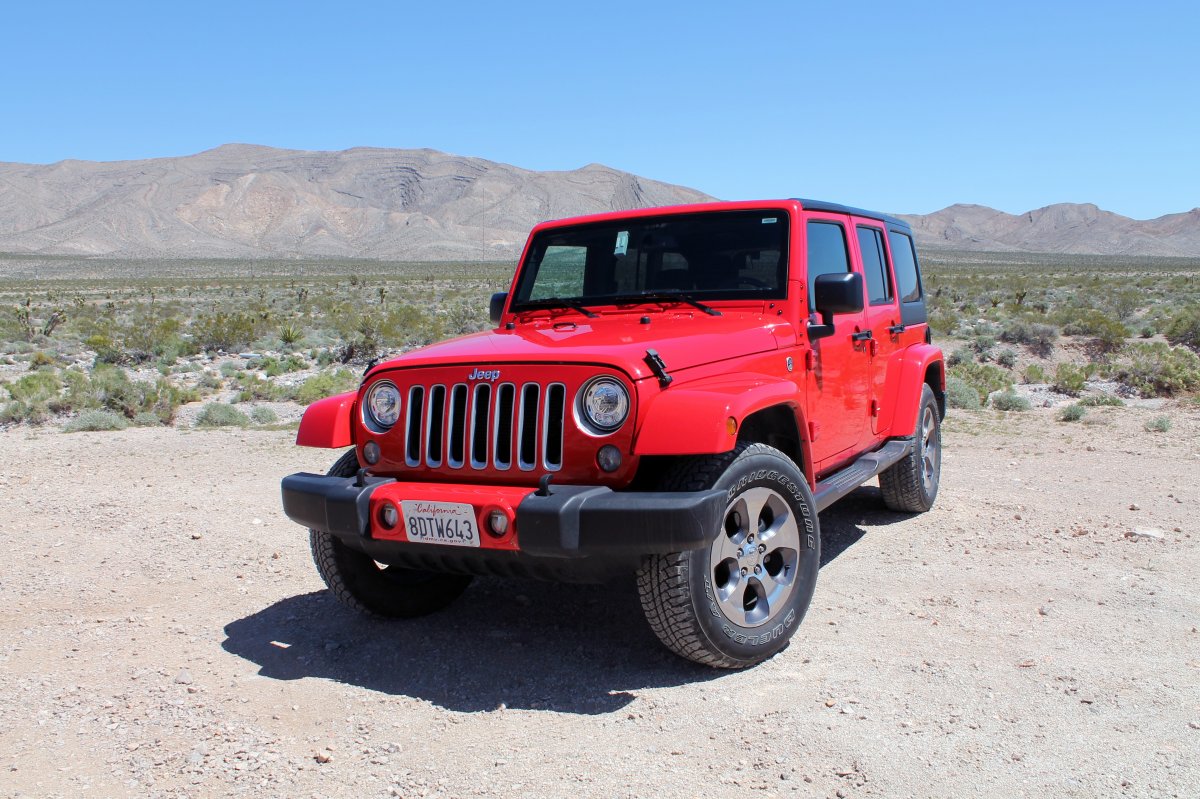 jeep红色越野车15万图片