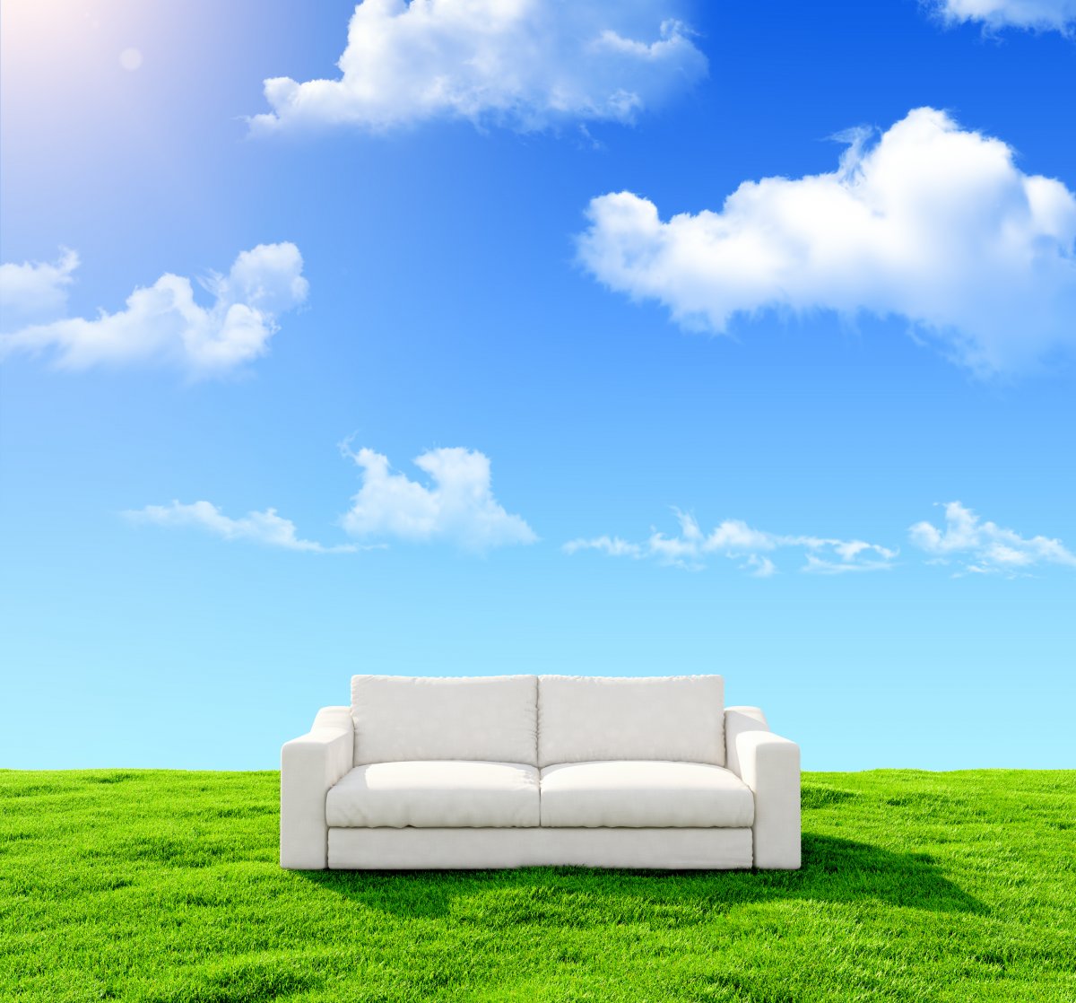 蓝天沙发草坪图片