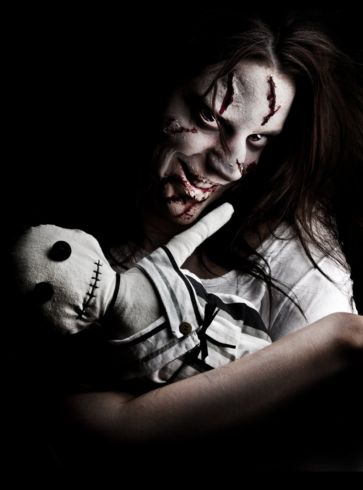 恐怖人物速写图片