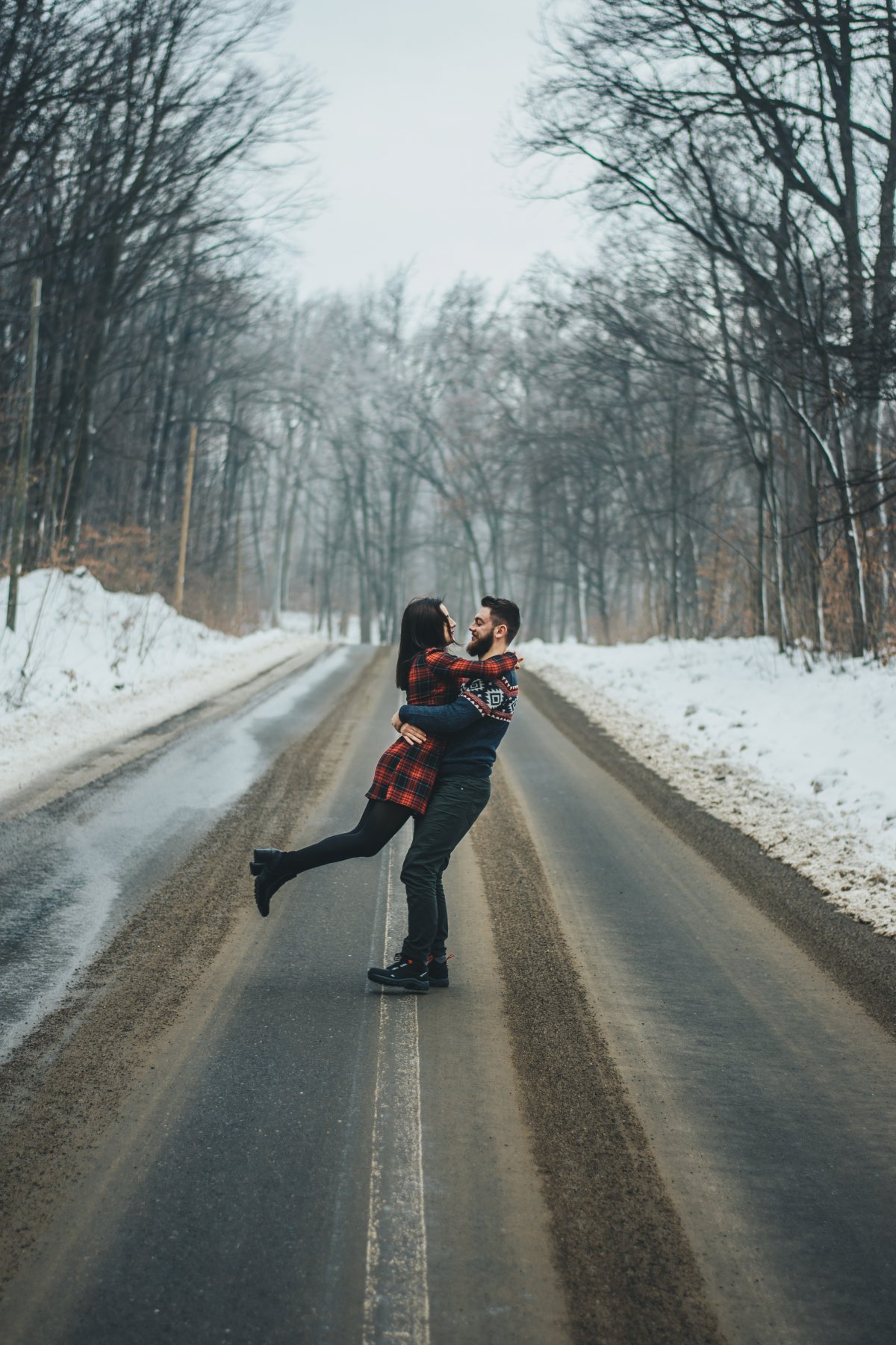 欧美拥抱情侣图片,高清图片