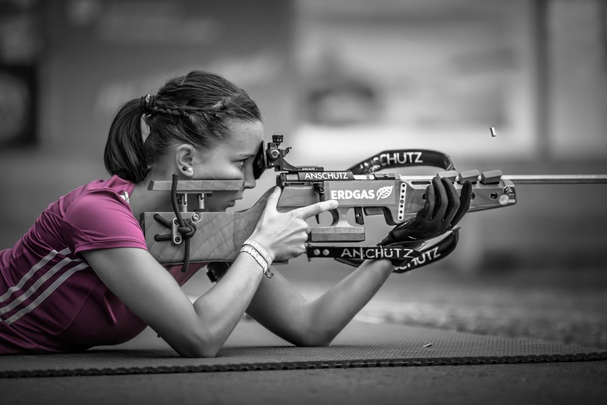 女子射擊運動員圖片