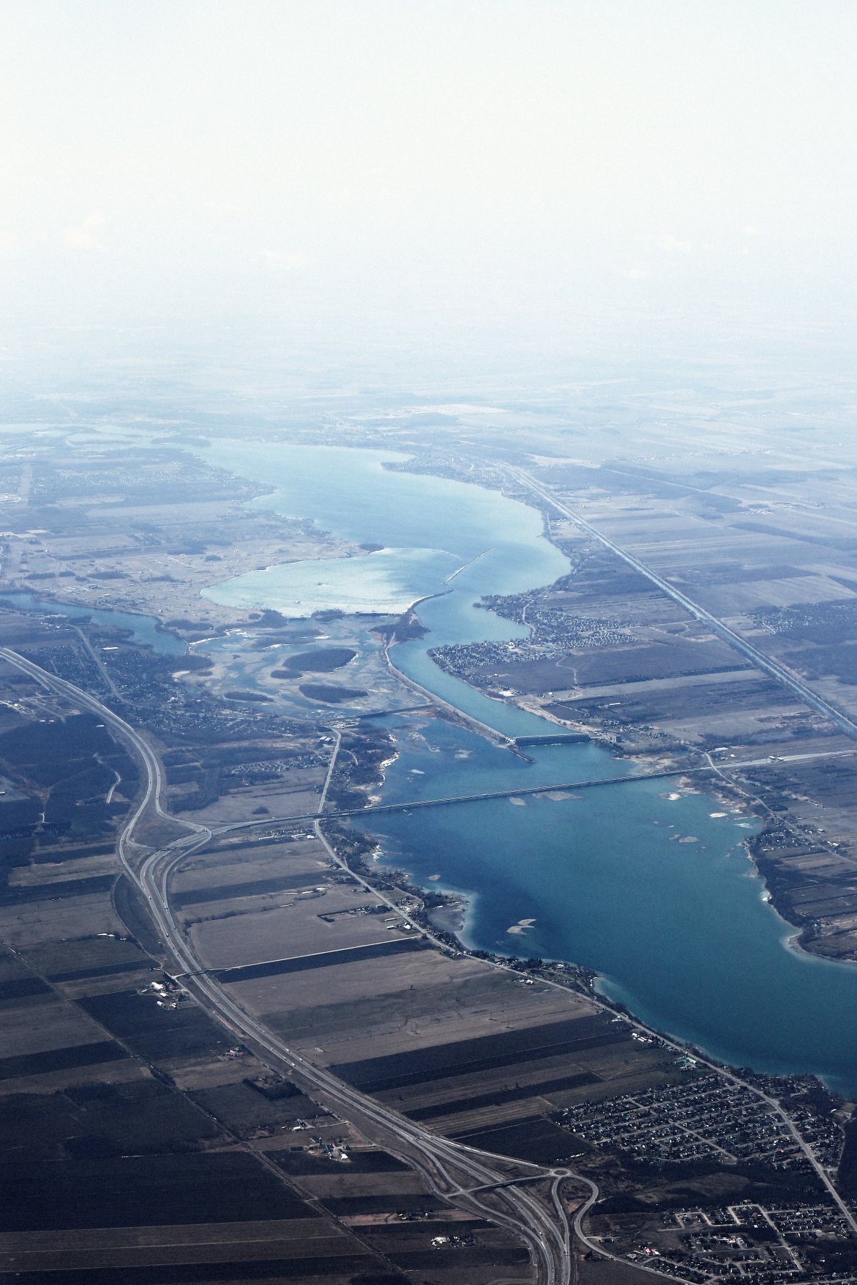 河岸风景航拍图,高清图片