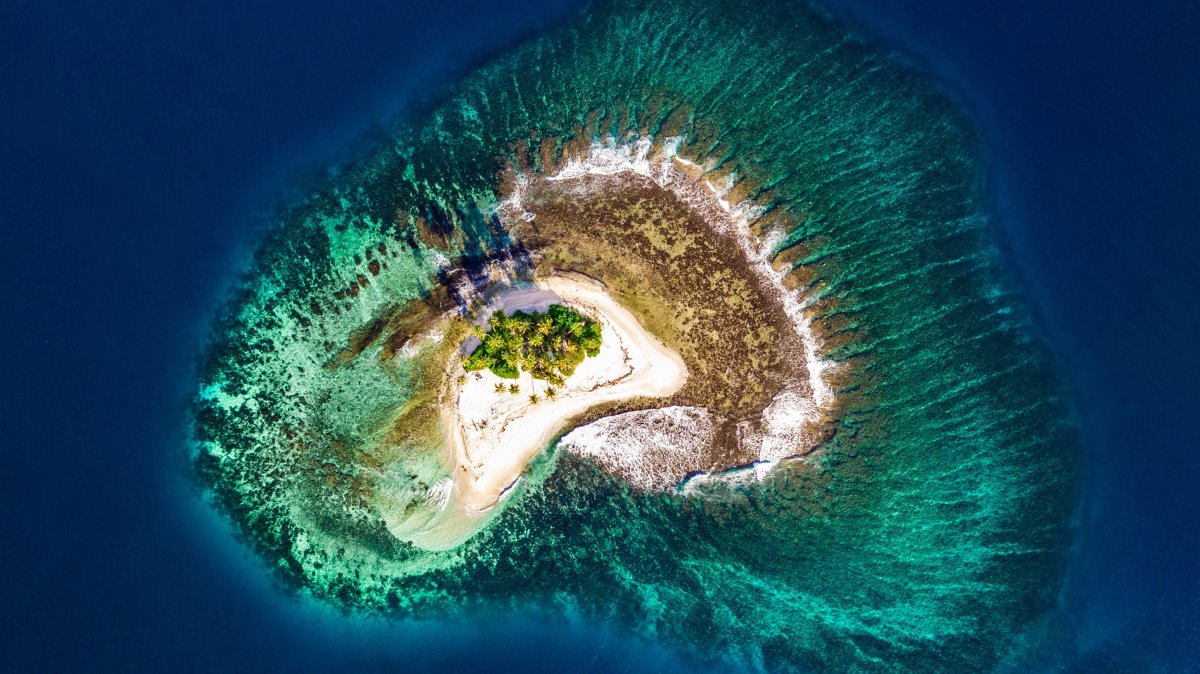 海中岛屿航拍图 高清图片