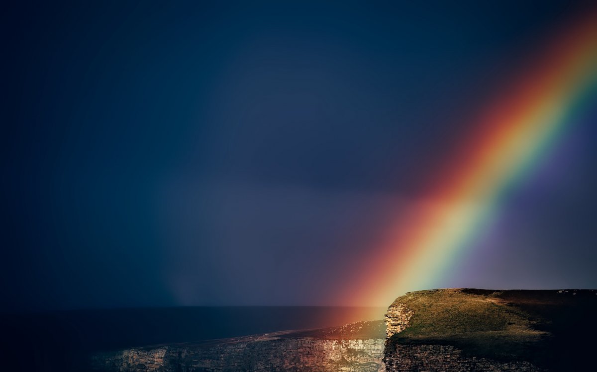 风雨彩虹壁纸图片