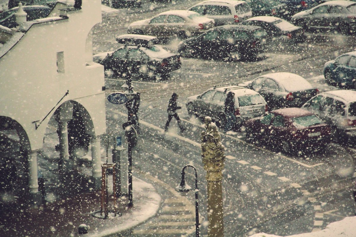 冬天城市下雪图片