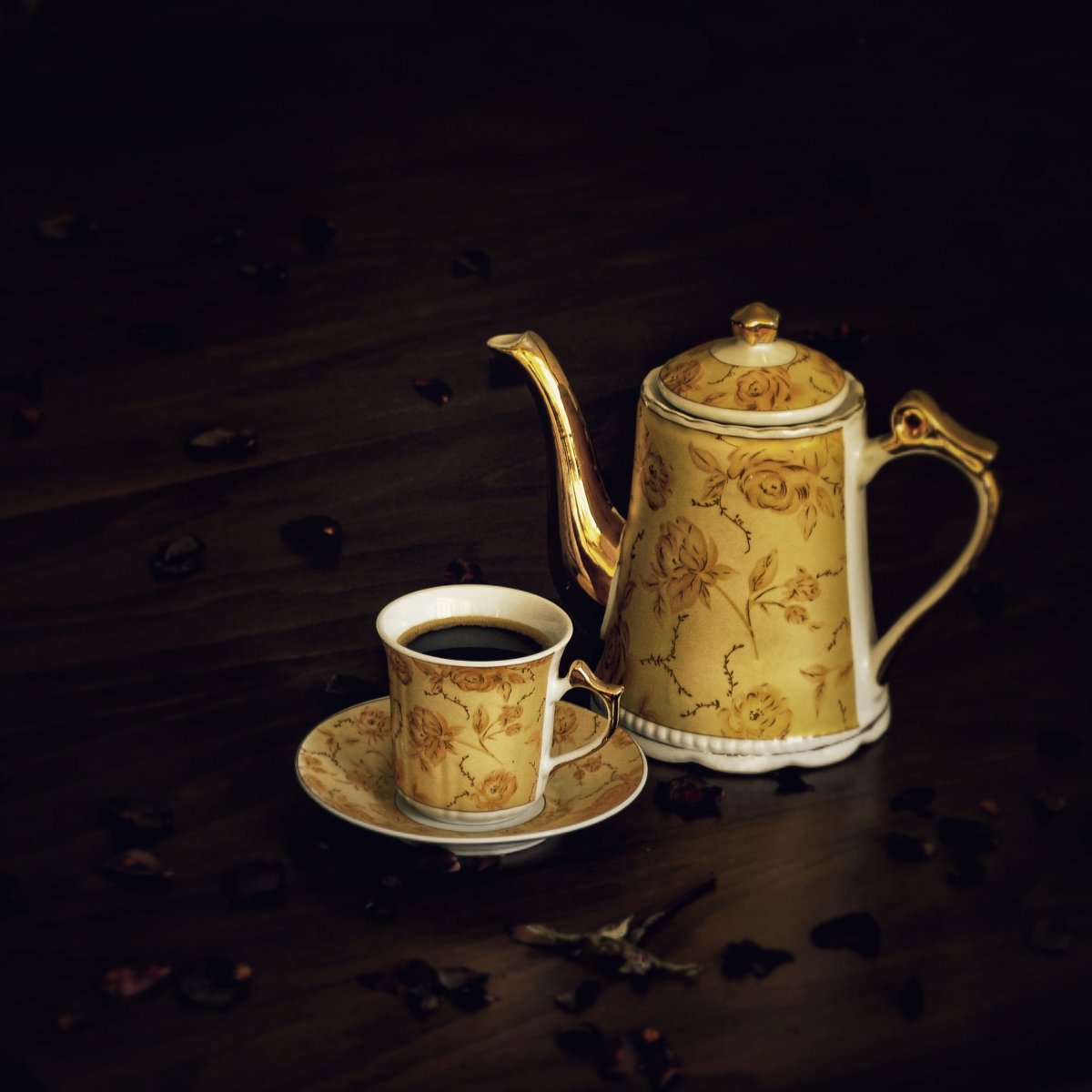 带盖泡茶杯子图片,高清图片