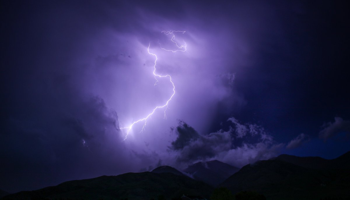 恐怖的雷電風景圖片