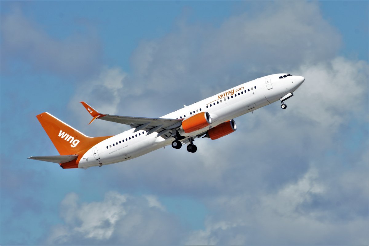 外国飞机飞行图片,高清图片