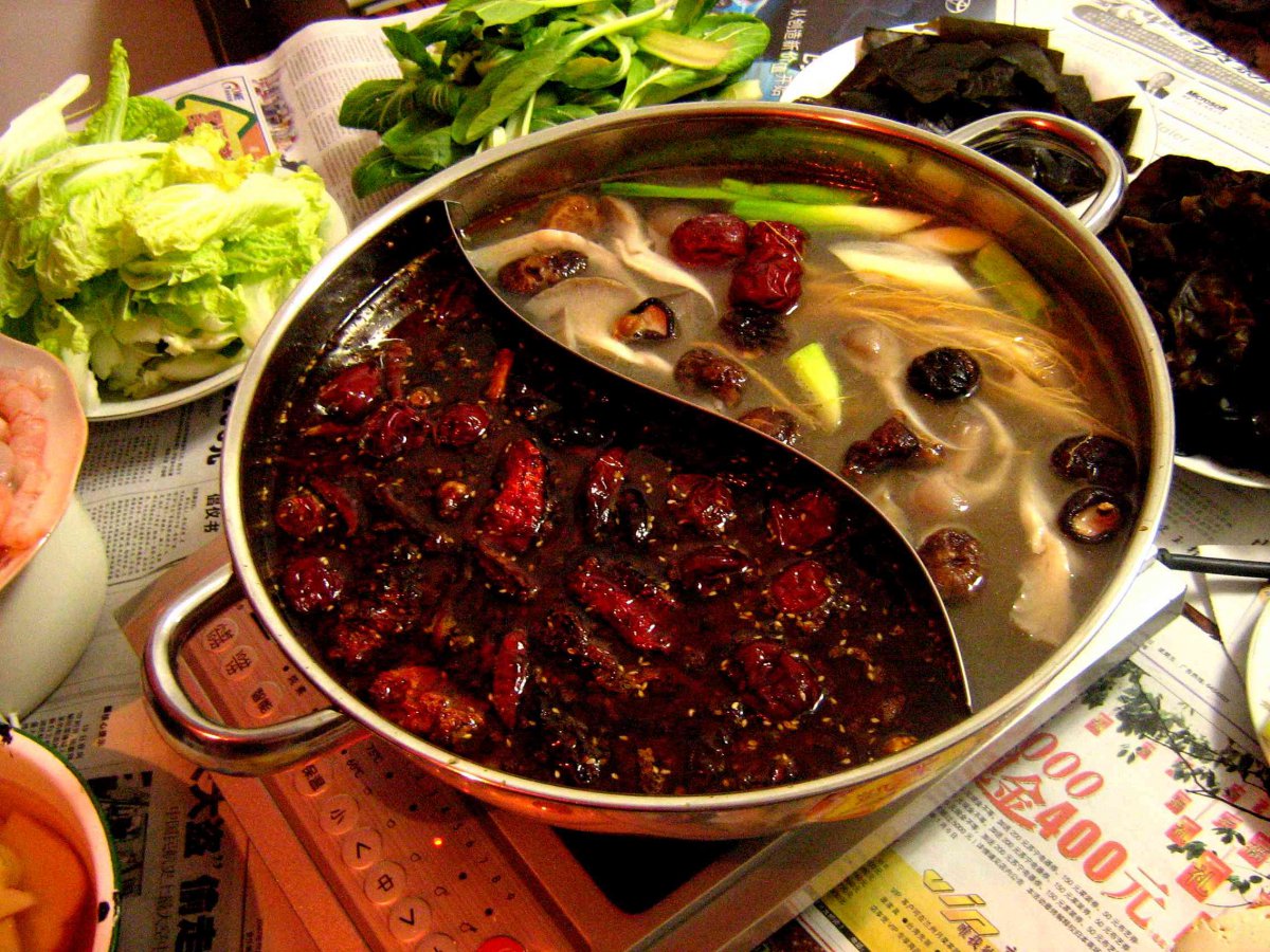 麻辣巴渝火锅图片