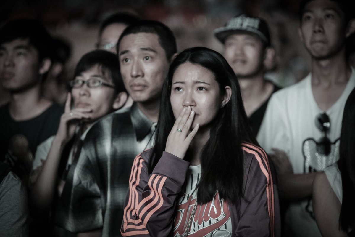 被感动的人物图片