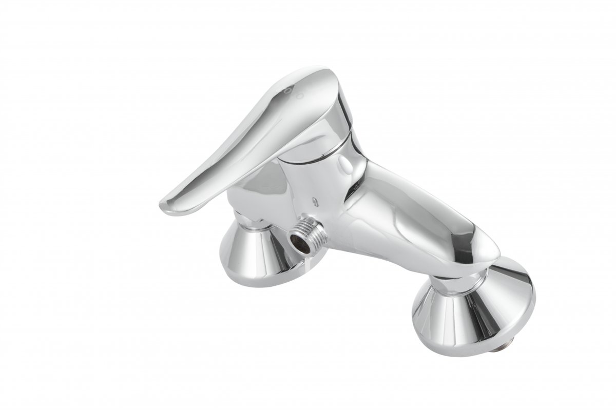 银色水龙头图片