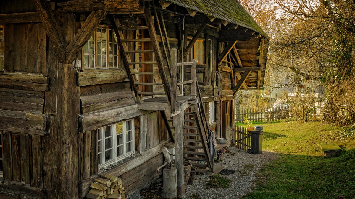 破旧的小木屋图片