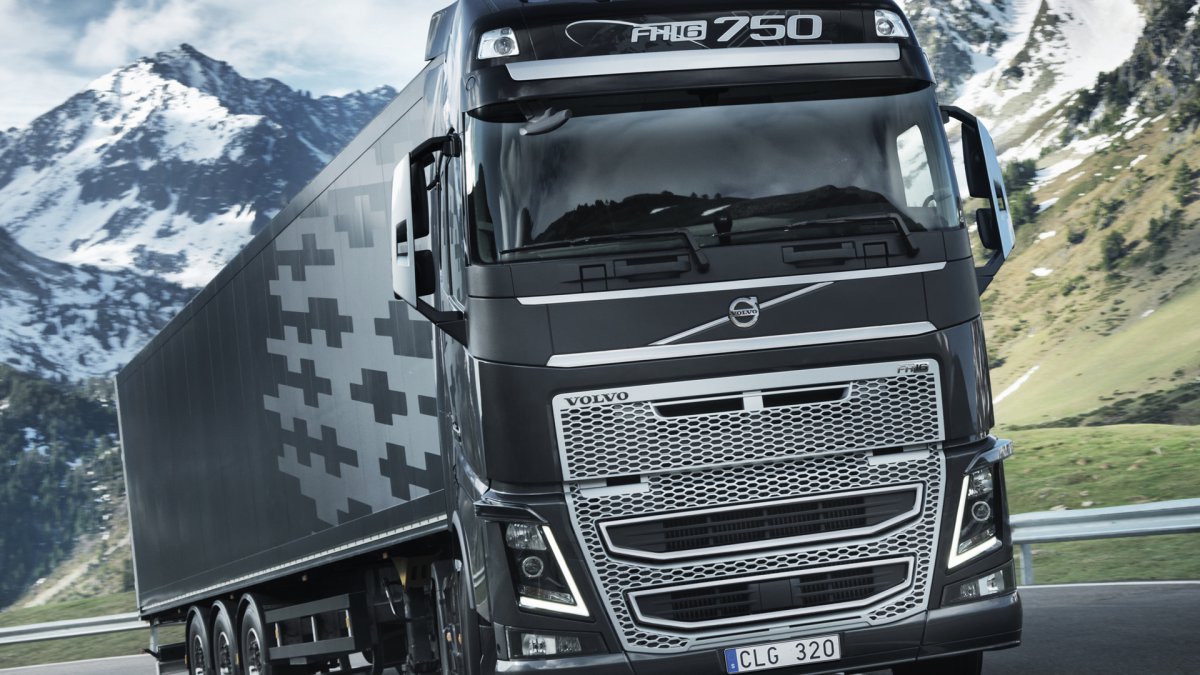 沃尔沃重型卡车高清图片
