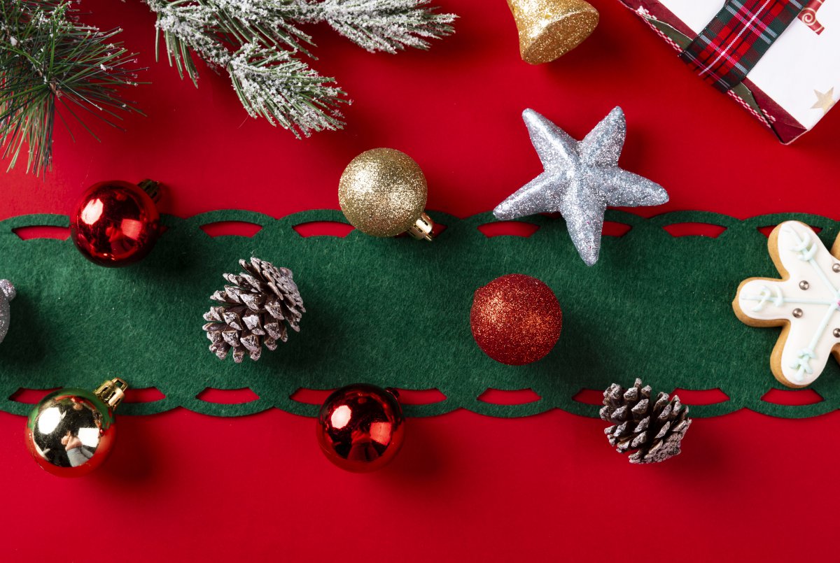 圣诞节红色背景装饰图片