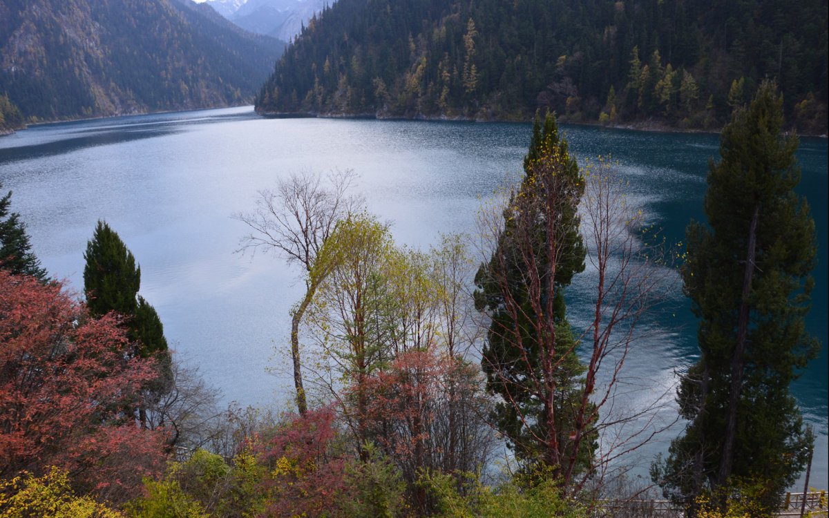 四川九寨溝鏡海風景圖片