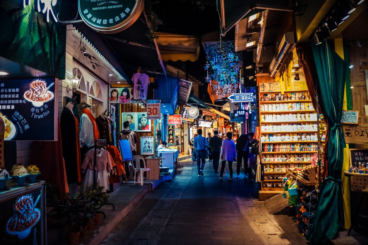 福建厦门曾厝垵街图片