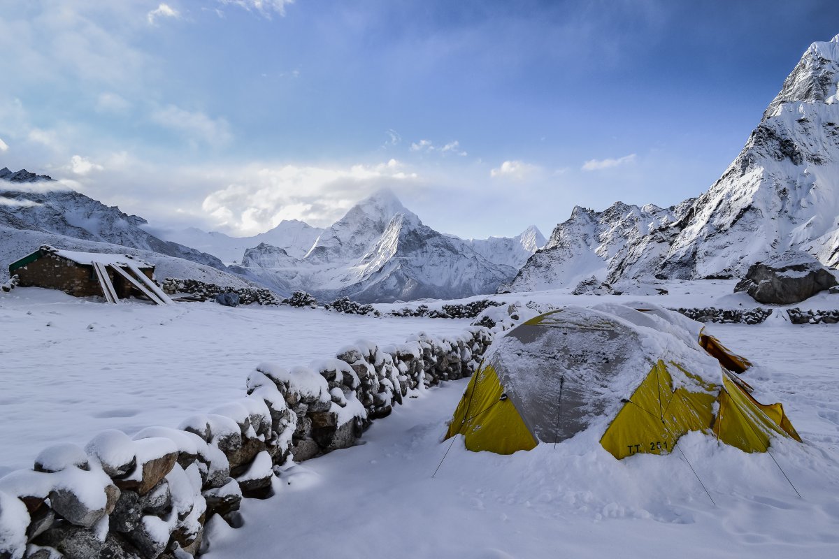 冰天雪地的严寒北极冰川风景图片