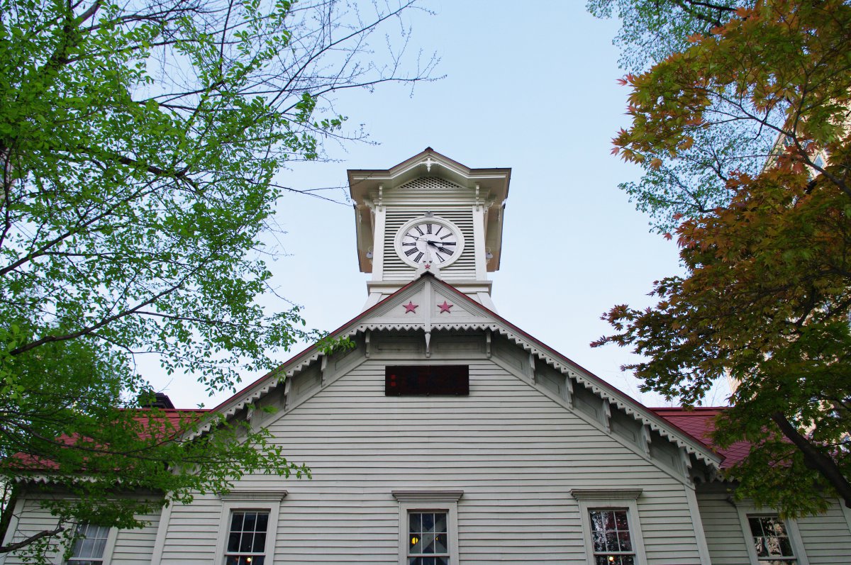 日本札幌钟楼建筑风景图片