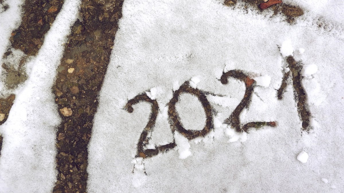 雪上写2021年图图片