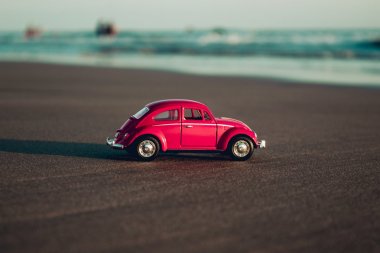 海边沙滩汽车玩具图片