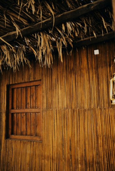 旧房子竹子结构墙面图片