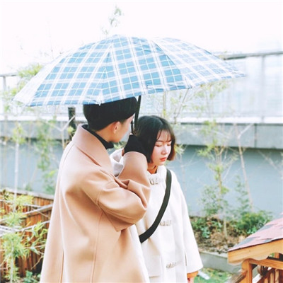 雨伞头像情侣图片