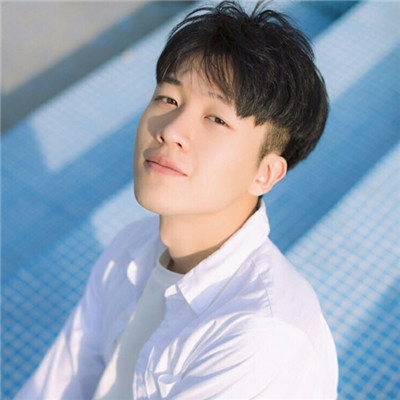 热门快手头像男生帅炸了的