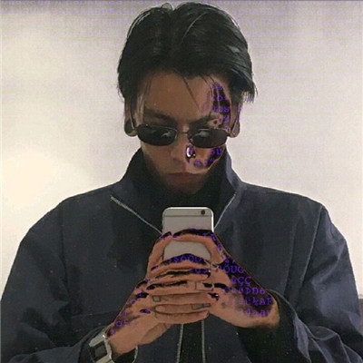 最火帅气男生潮流范儿头像