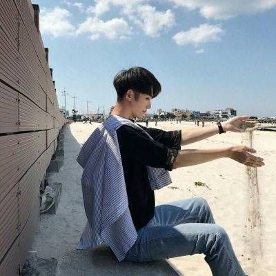 超级帅带点颓废的男生yy头像