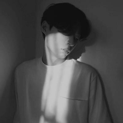 超拽冷酷帅气男生头像大全