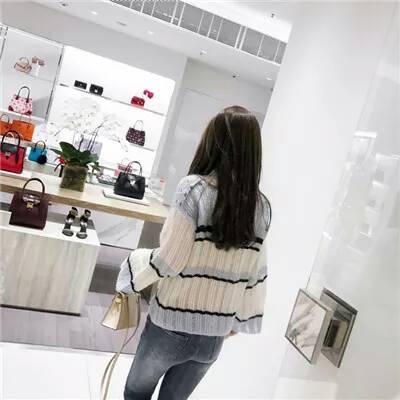 最新长发女生背影头像唯美好看