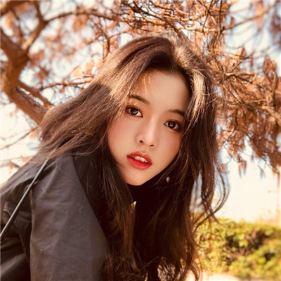 最新版女生唯美长发头像大全