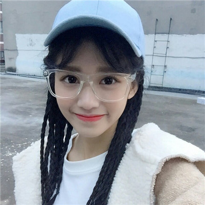 可爱女生头像戴眼镜小清新高清图片