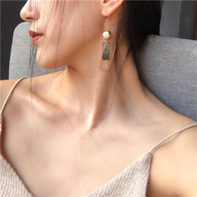 柔情似水的性感女生头像高清