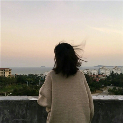 最热门的快手女生头像可爱小清新