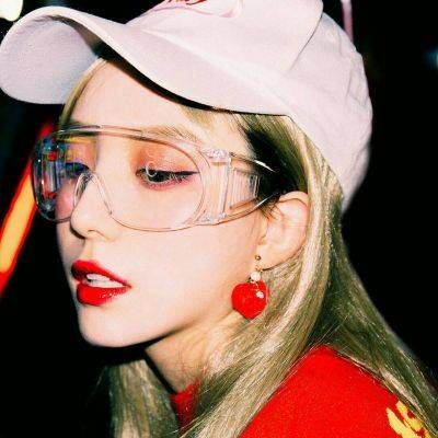 00后霸气头像女生超拽高雅