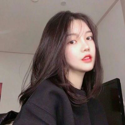 唯美清纯的长发美女图片头像大全