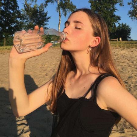 欧美女头像霸气高冷图片