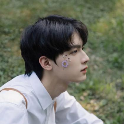 森系帅气小清新干净男生头像真人有气质的