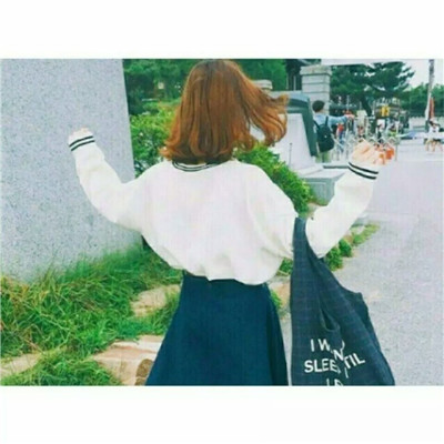 女生唯美意境白边背影头像