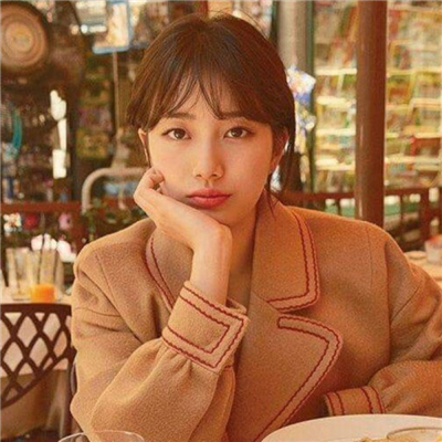 裴秀智短发可爱搞怪头像高清