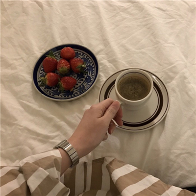 欧美性冷淡风头像高清大图最新