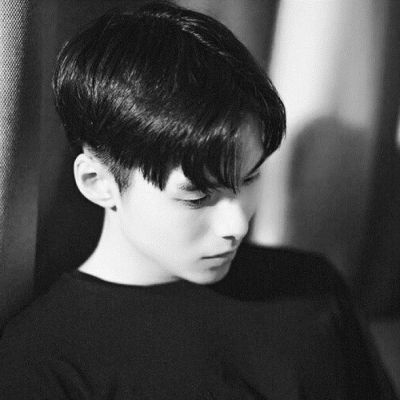 帅哥头像伤感失落高清最新