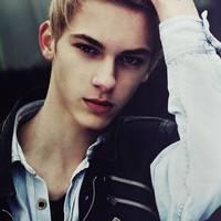 高冷欧美男生头像复古街拍头像