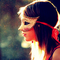 唯美女生戴面具头像