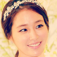 韩国女演员李珉廷靓丽头像